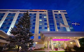 Crowne Plaza Montreal Airport