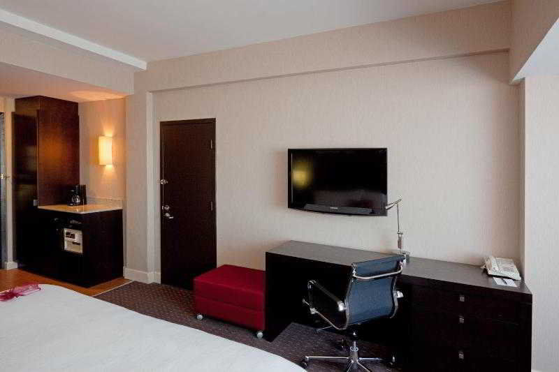 Armon Plaza Montreal Airpt, Trademark Collection By Wyndham Esterno foto