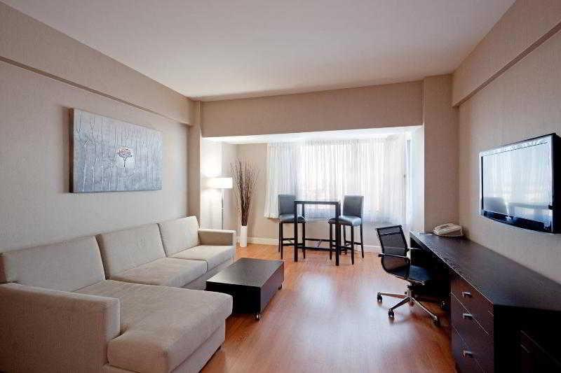 Armon Plaza Montreal Airpt, Trademark Collection By Wyndham Camera foto